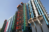 LE CENTRE POMPIDOU (BEAUBOURG)
